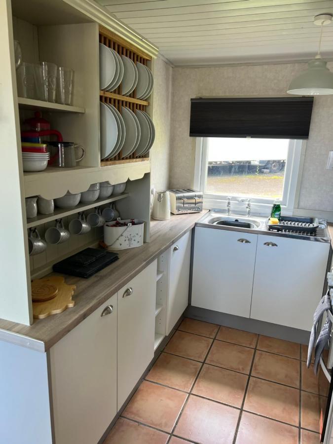 Chalet Woodlands Hedgehog Chalet, Bideford Bay Bucks Mills